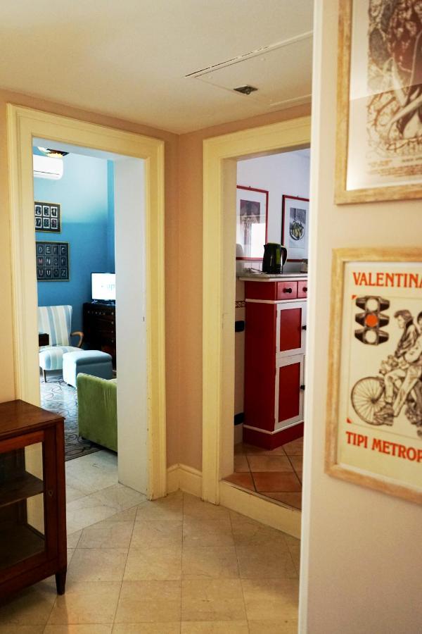 Appartamento Di Fronte Al Mare By Apulia Accommodation Bari Eksteriør bilde